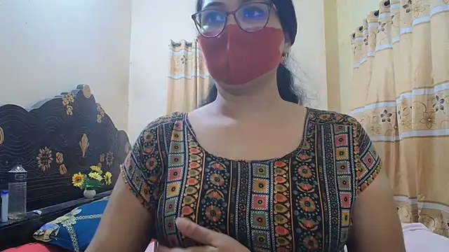 Snapshot of Elena_cruz5 chatting on 17, 6, 2026 Elena cruz5 online show from 17, 6, 2026