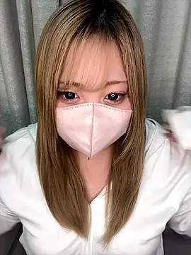 Chua-chan online show from 3, 11, 2025