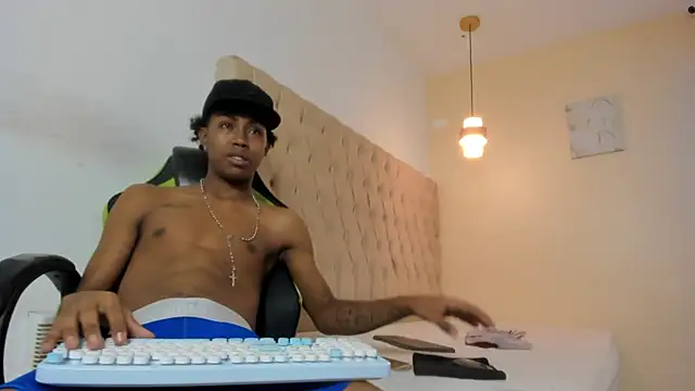 Jax Maliq online show from 29, 11, 2025