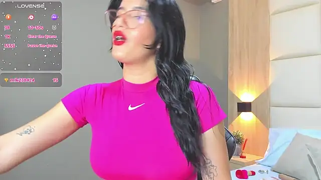 caroline 00403  online show from 2, 10, 2025