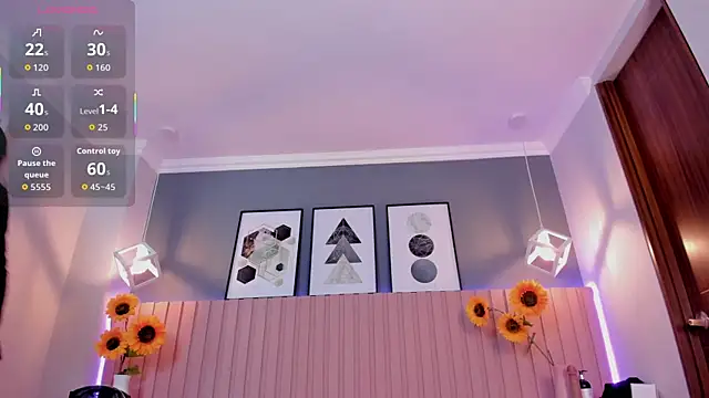 Snapshot of Nina_Ford chatting on 14, 2, 2026 Nina Ford online show from 14, 2, 2026