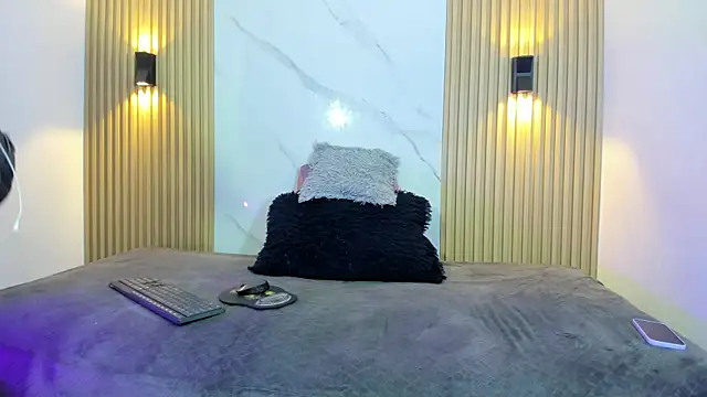 Valentinaliux  online show from 12, 2, 2026