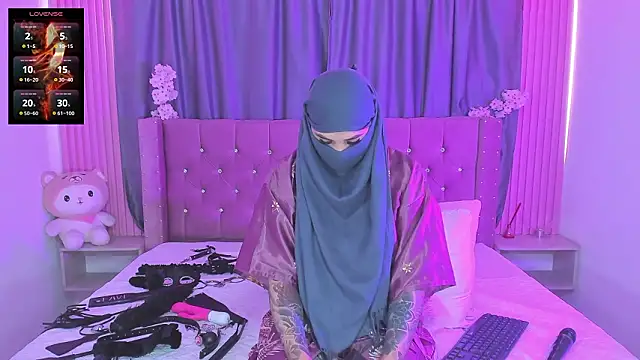 Nayla-Mouna online show from 11, 3, 2026