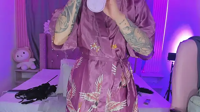 Nayla-Mouna online show from 3, 6, 2026
