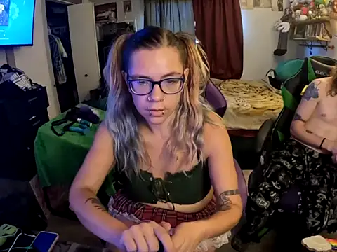 R4inbowK1tty online show from 13, 10, 2025