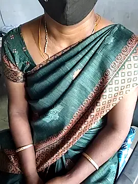 Snapshot of umashreetamil chatting on 10, 9, 2025 umashreetamil online show from 10, 9, 2025