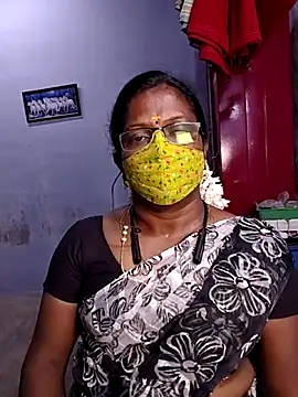 Snapshot of umashreetamil chatting on 30, 9, 2025 umashreetamil online show from 30, 9, 2025