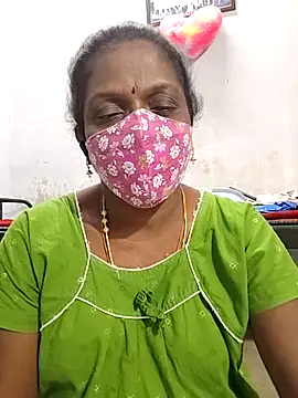 Snapshot of umashreetamil chatting on 5, 3, 2026 umashreetamil online show from 5, 3, 2026