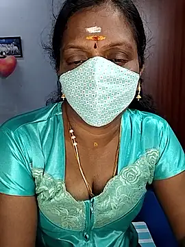 Snapshot of umashreetamil chatting on 6, 3, 2026 umashreetamil online show from 6, 3, 2026