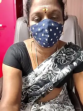 Snapshot of umashreetamil chatting on 12, 3, 2026 umashreetamil online show from 12, 3, 2026