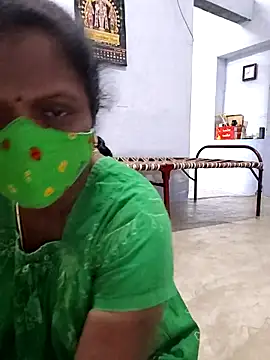 Snapshot of umashreetamil chatting on 13, 3, 2026 umashreetamil online show from 13, 3, 2026