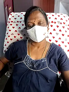 Snapshot of umashreetamil chatting on 31, 3, 2026 umashreetamil online show from 31, 3, 2026