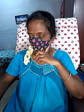 Snapshot of umashreetamil chatting on 11, 4, 2026 umashreetamil online show from 11, 4, 2026