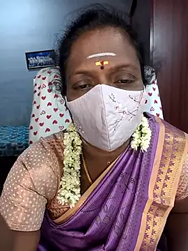 Snapshot of umashreetamil chatting on 14, 4, 2026 umashreetamil online show from 14, 4, 2026