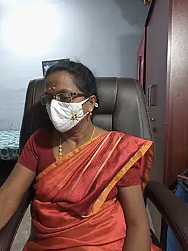 Snapshot of umashreetamil chatting on 23, 6, 2026 umashreetamil online show from 23, 6, 2026