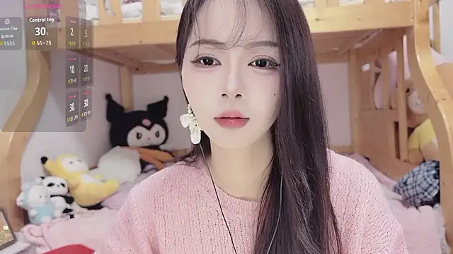 Snapshot of Sue101010 chatting on 25, 10, 2025 Sue101010 online show from 25, 10, 2025