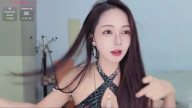 Snapshot of Sue101010 chatting on 17, 11, 2025 Sue101010 online show from 17, 11, 2025