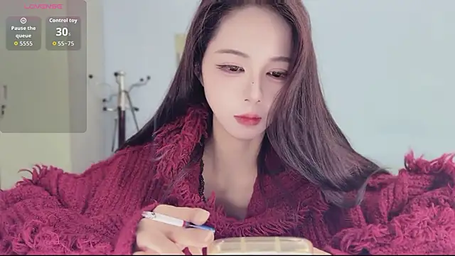 Snapshot of Sue101010 chatting on 23, 11, 2025 Sue101010 online show from 23, 11, 2025