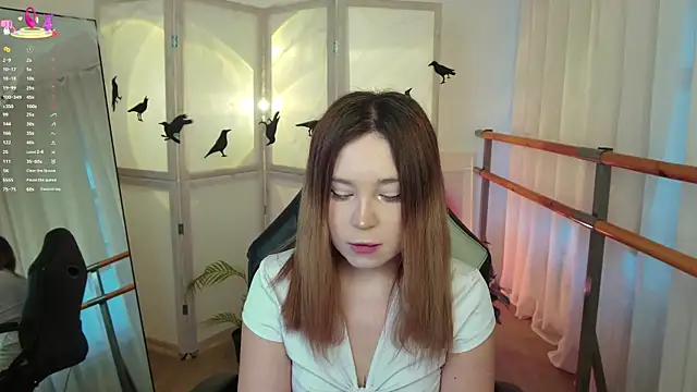 Lina Glow online show from 26, 10, 2025