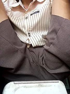 simi-lucy online show from 28, 10, 2025