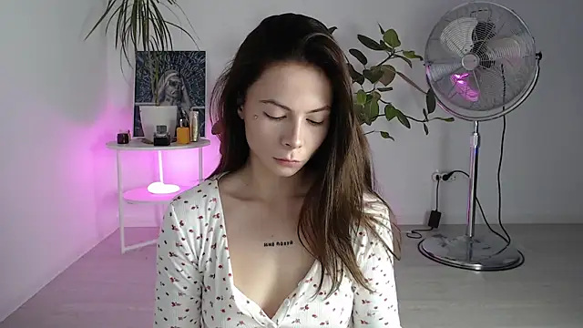 ChloeSummers online show from 24, 9, 2025