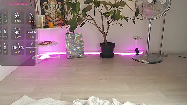 ChloeSummers online show from 17, 10, 2025