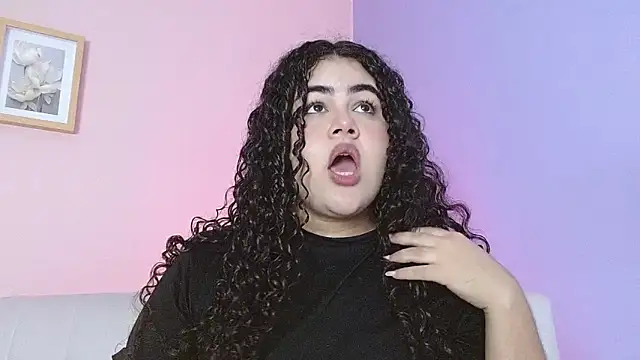 lourdes moon22 online show from 15, 10, 2025