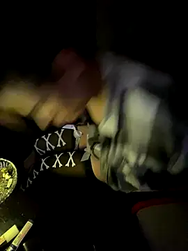 Snapshot of d3luluxx chatting on 2, 10, 2025 d3luluxx online show from 2, 10, 2025