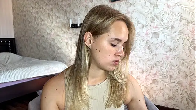 ElisabetLorney online show from 9, 9, 2025