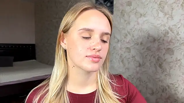 ElisabetLorney online show from 7, 10, 2025