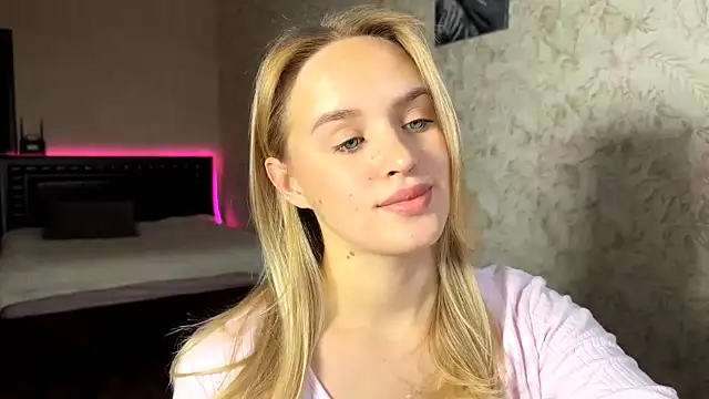 ElisabetLorney online show from 10, 10, 2025