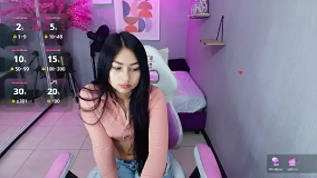 Snapshot of Damian_and_roxanne chatting on 18, 3, 2026 Damian and roxanne online show from 18, 3, 2026