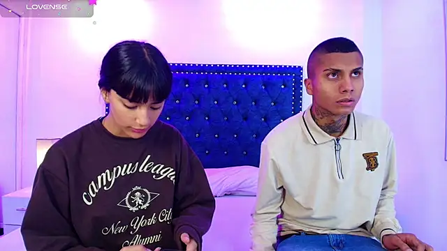 Snapshot of Damian_and_roxanne chatting on 19, 3, 2026 Damian and roxanne online show from 19, 3, 2026