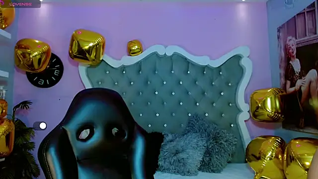 Honey Moontsts online show from 20, 3, 2026