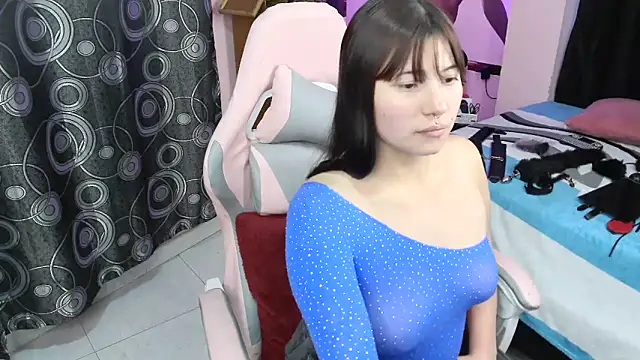 Zulema R1 online show from 12, 3, 2026