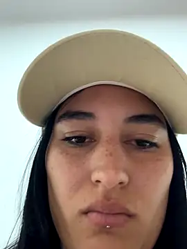 Scarlett 12 online show from 17, 9, 2025