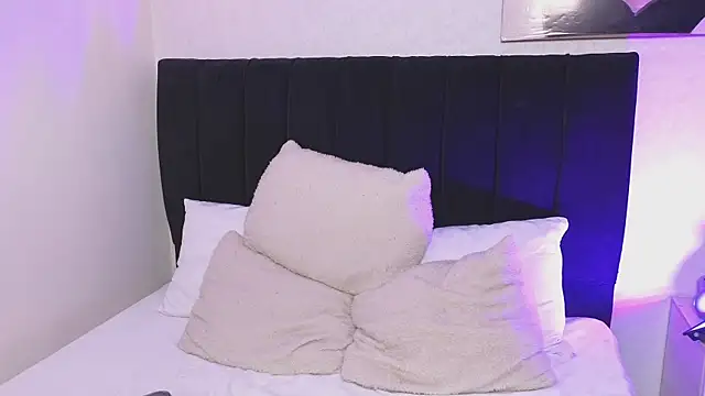 antonellariva  online show from 15, 4, 2026