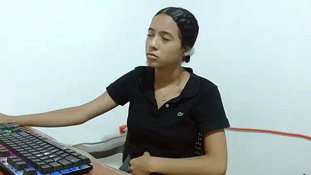 Aura teen hot online show from 7, 10, 2025