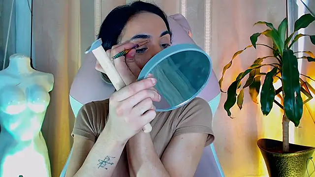 Snapshot of Cristal_Gem1 chatting on 23, 5, 2026 Cristal Gem1 online show from 23, 5, 2026