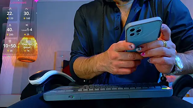 Thaiel Fosteer online show from 4, 10, 2025