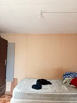 aquel boy xx online show from 17, 1, 2026