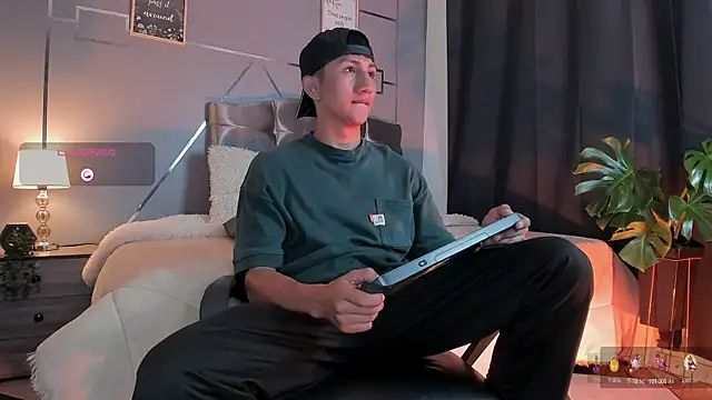 oliver mr  online show from 17, 11, 2025