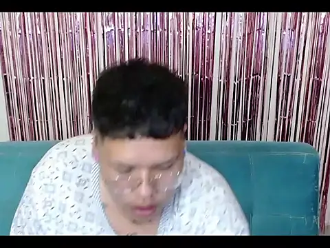 Yulian bigclit7 online show from 4, 12, 2025