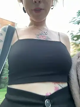 Snapshot of Mimiumuy chatting on 10, 9, 2025 Mimiumuy online show from 10, 9, 2025