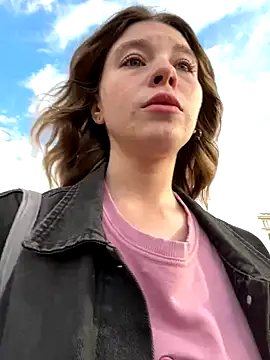 Snapshot of Mimiumuy chatting on 17, 9, 2025 Mimiumuy online show from 17, 9, 2025