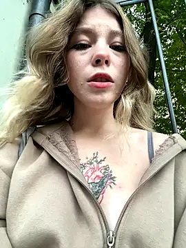 Snapshot of Mimiumuy chatting on 18, 9, 2025 Mimiumuy online show from 18, 9, 2025