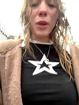 Snapshot of Mimiumuy chatting on 23, 9, 2025 Mimiumuy online show from 23, 9, 2025