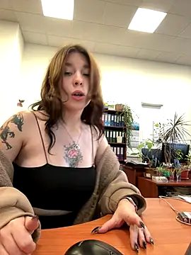 Snapshot of Mimiumuy chatting on 8, 10, 2025 Mimiumuy online show from 8, 10, 2025