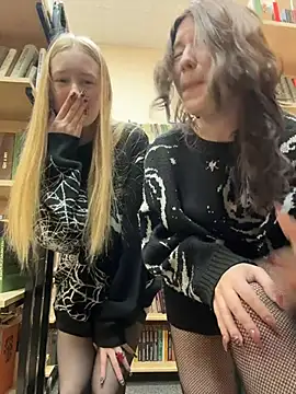 Snapshot of Mimiumuy chatting on 1, 11, 2025 Mimiumuy online show from 1, 11, 2025