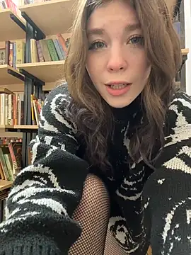 Snapshot of Mimiumuy chatting on 5, 11, 2025 Mimiumuy online show from 5, 11, 2025